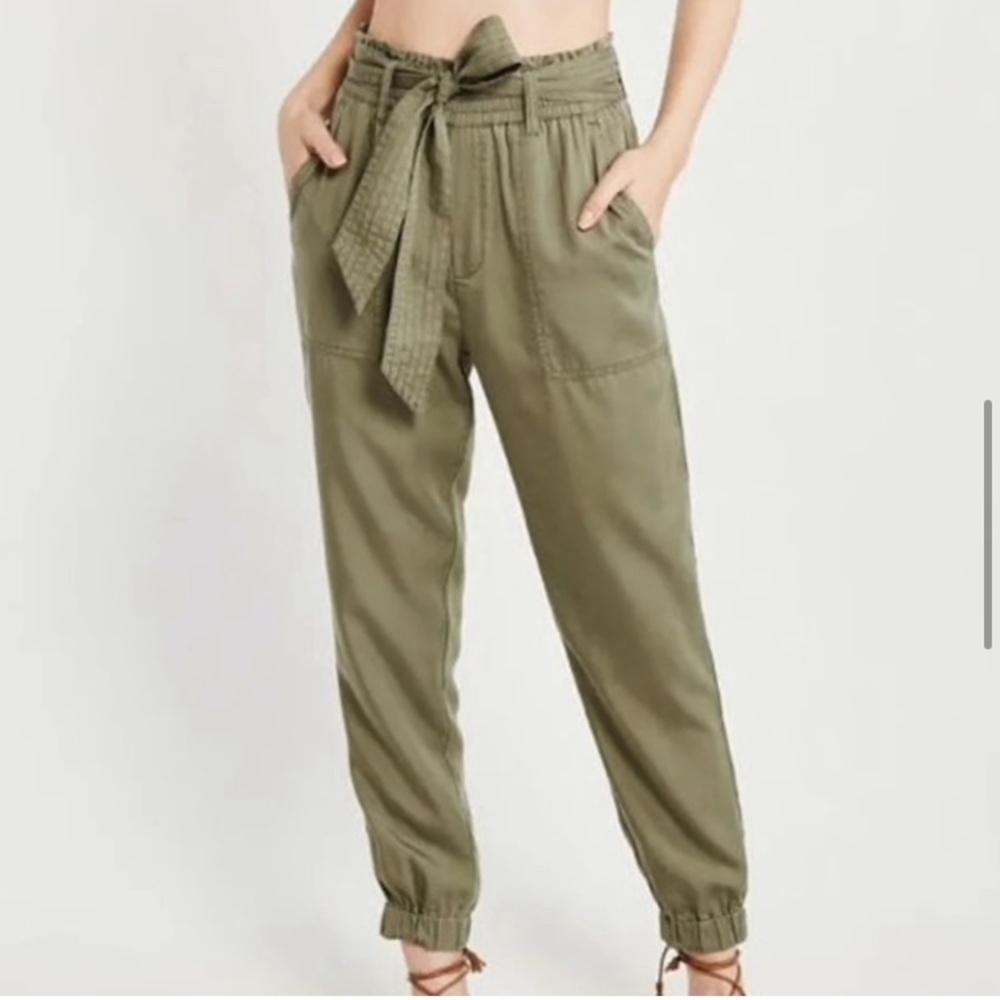 Abercrombie & Fitch High Waisted Belted Joggers